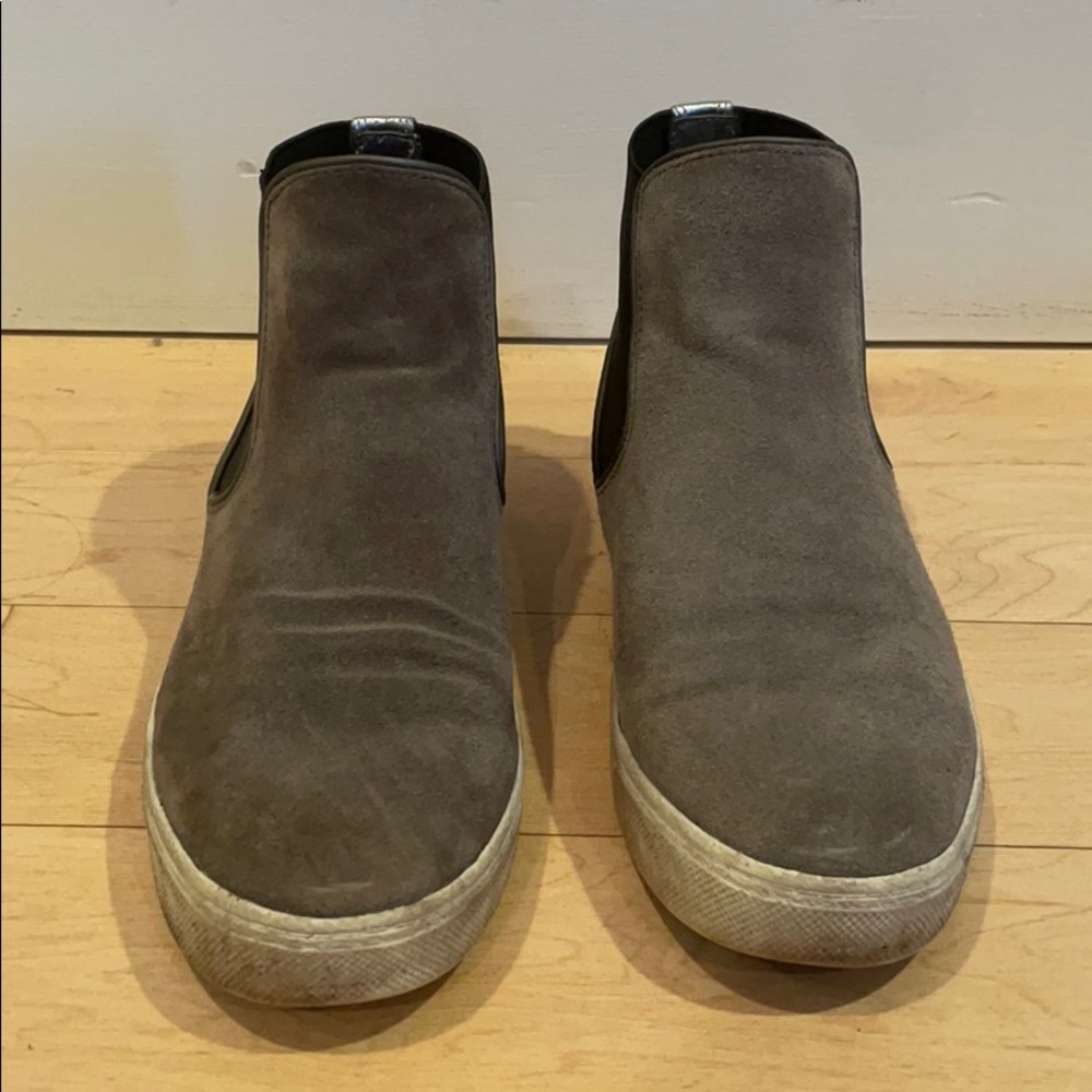 High top sneakers